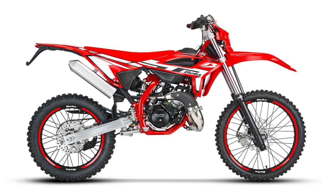 CYCLO Beta RR 50CC ENDURO SPORT ROUGE

 pour 1.VEHICULE COMPLET de RR 50 SPORT 23